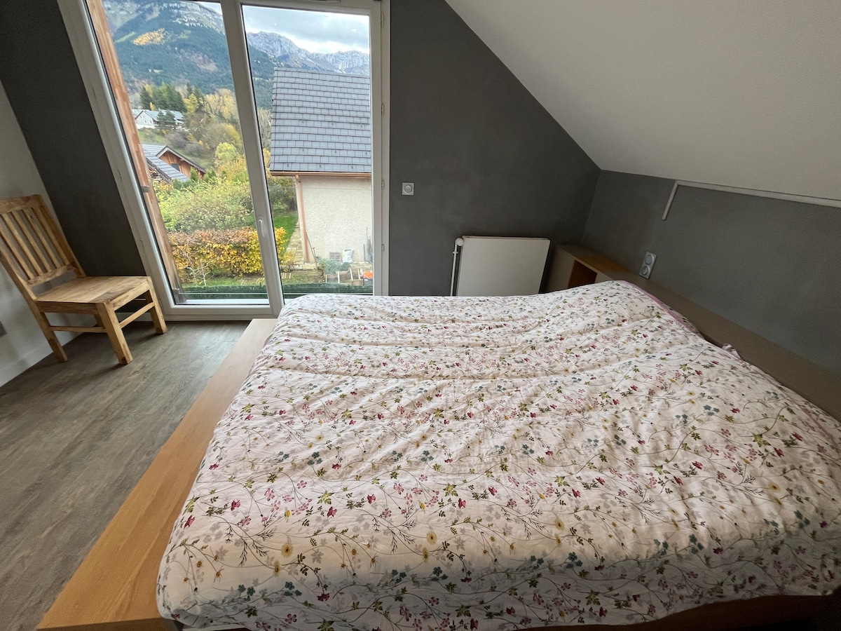 საძინებელი 2