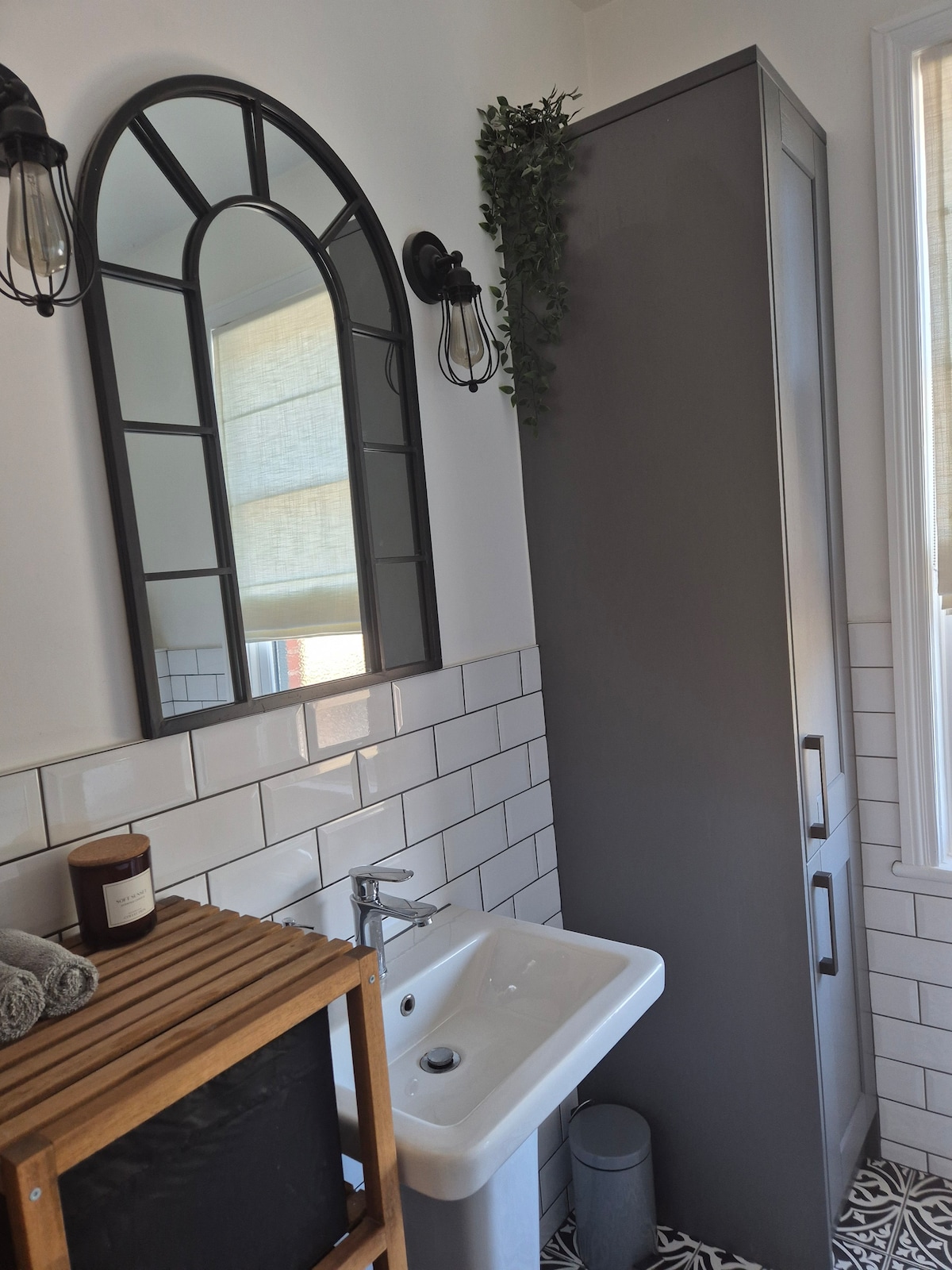 Bathroom detail