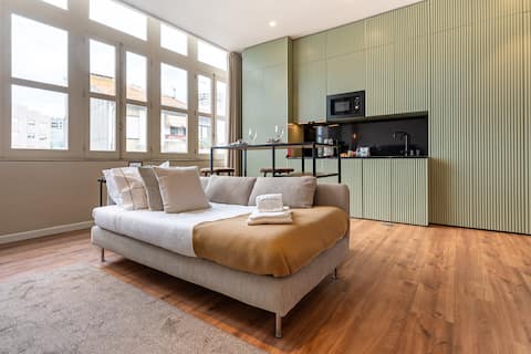 Top Airbnb: Home Away From Home – Walk Anywhere in Bonfim