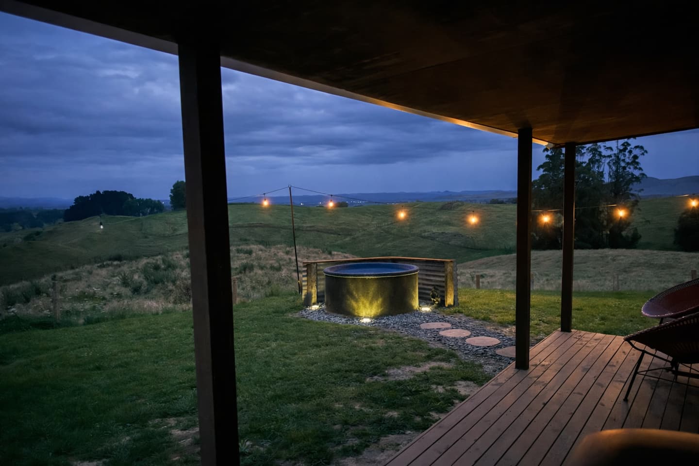 Sunlit Cabin @ Forest Edge 1