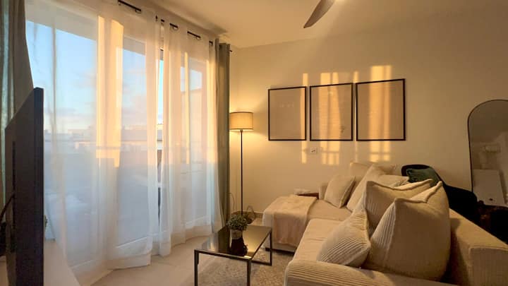 F2 With Balcony  20 Min From Paris & Disneyland - Noisy-le-Grand