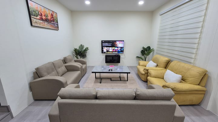 5 Bedroom Landed House 14pax At 3 Hills Park - 古晉