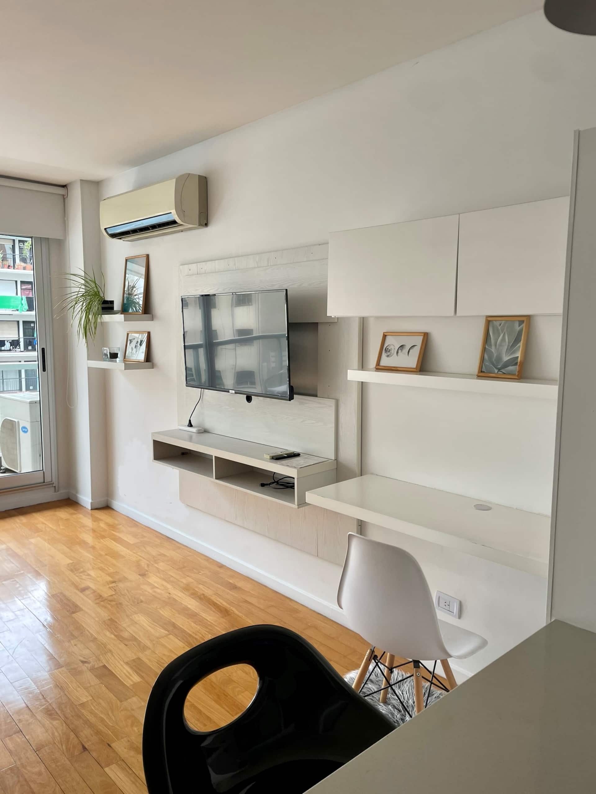 Palermo SOHO - New, Modern, LOFT - ALL AMENITIES!