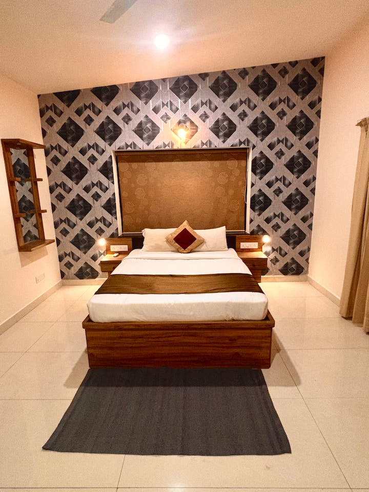 Bedroom 2 image 1