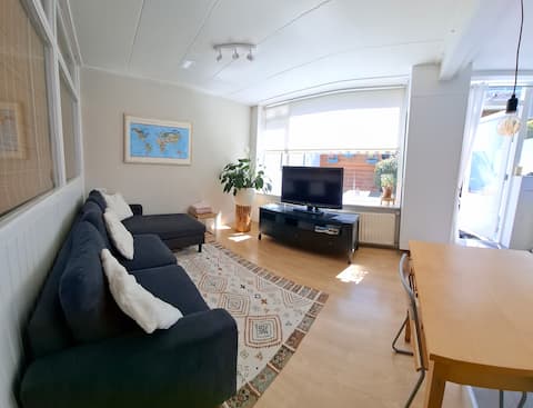 Top performing Airbnb: Little house at sea in Noordwijk Zee