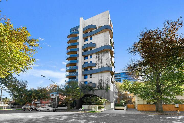 15%Off Weekly 4 Bedrooms Apt Central Mel gallery image 3