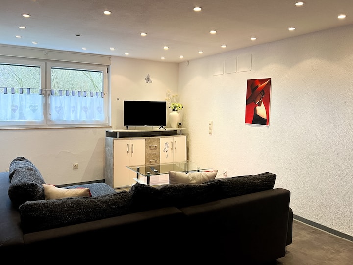 Gemütliche 2-zimmer-wohnung Mit Top-anbindung - Kirchberg an der Jagst