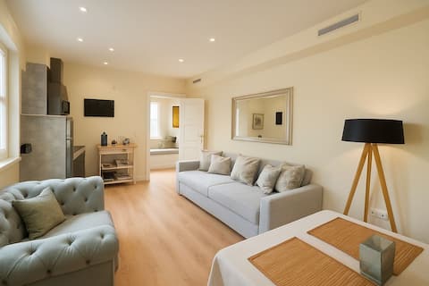 Top Airbnb: glorious cloud apartment in Steglitz