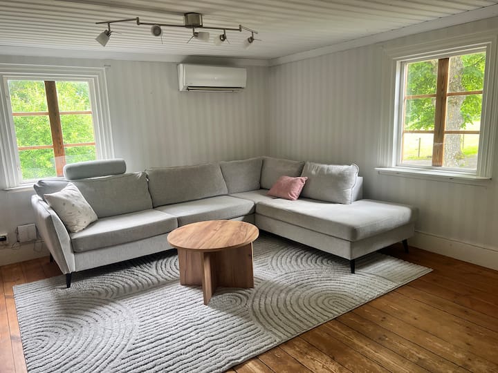 Hus På Landet Men Nära Stan - Mariestad