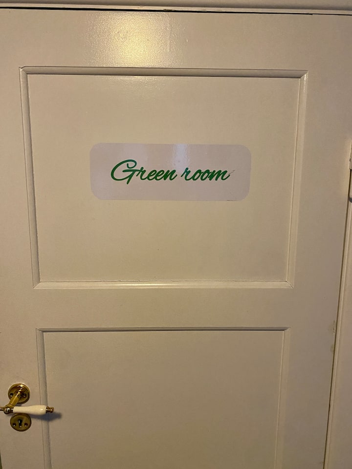 غرفة النوم 2