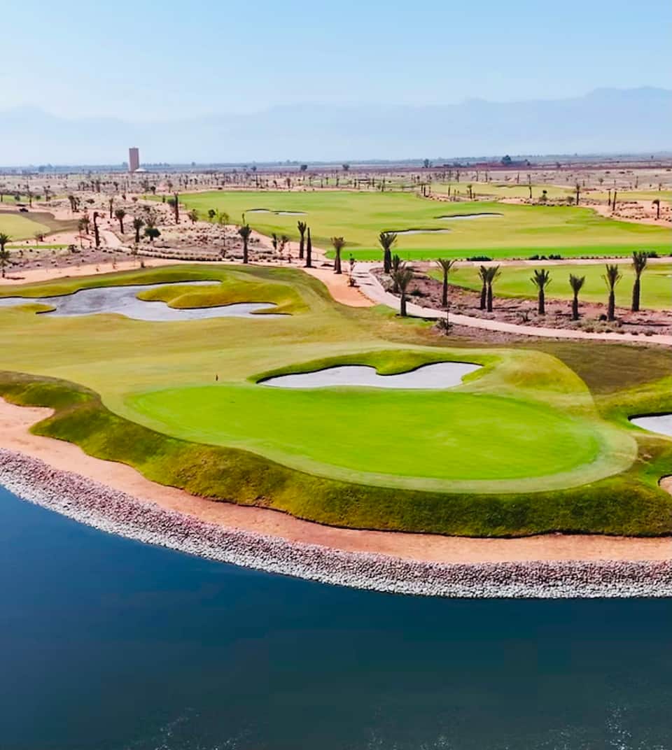 A new 600 m² villa in the Akenza golf resort, Marrakesh, Marrakesh-Safi, Morocco, photo 2 of 10