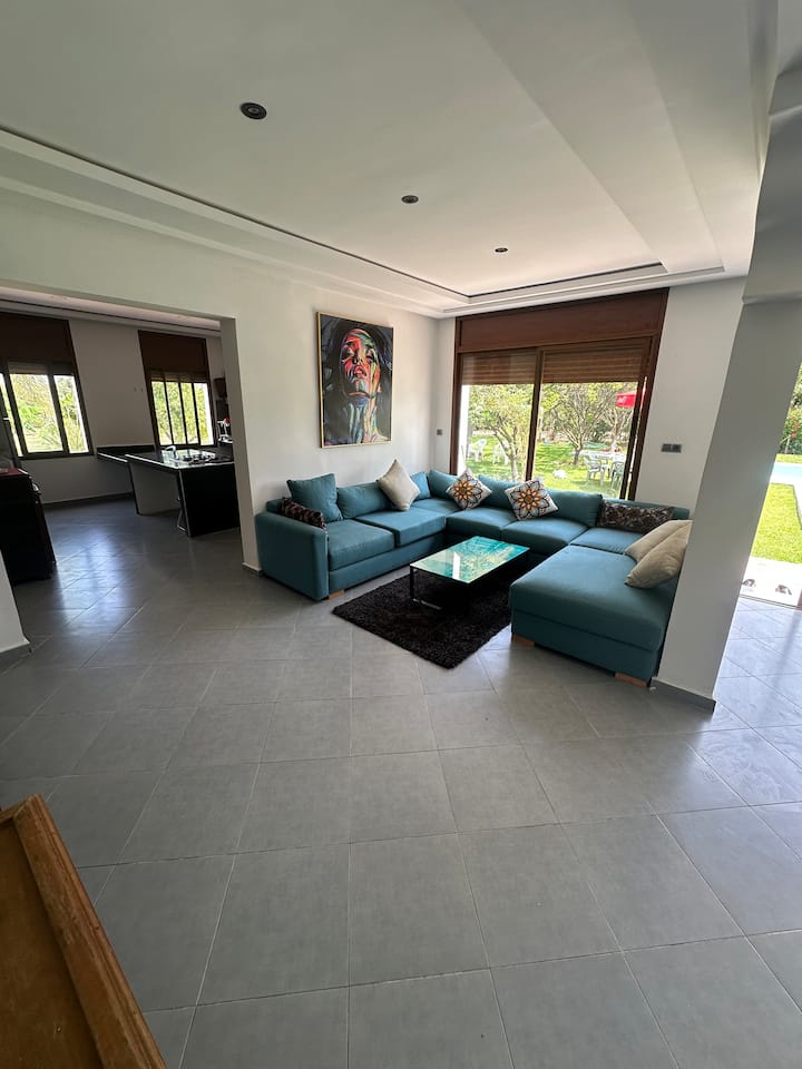 Villa Avec Piscine Privative - Bouznika