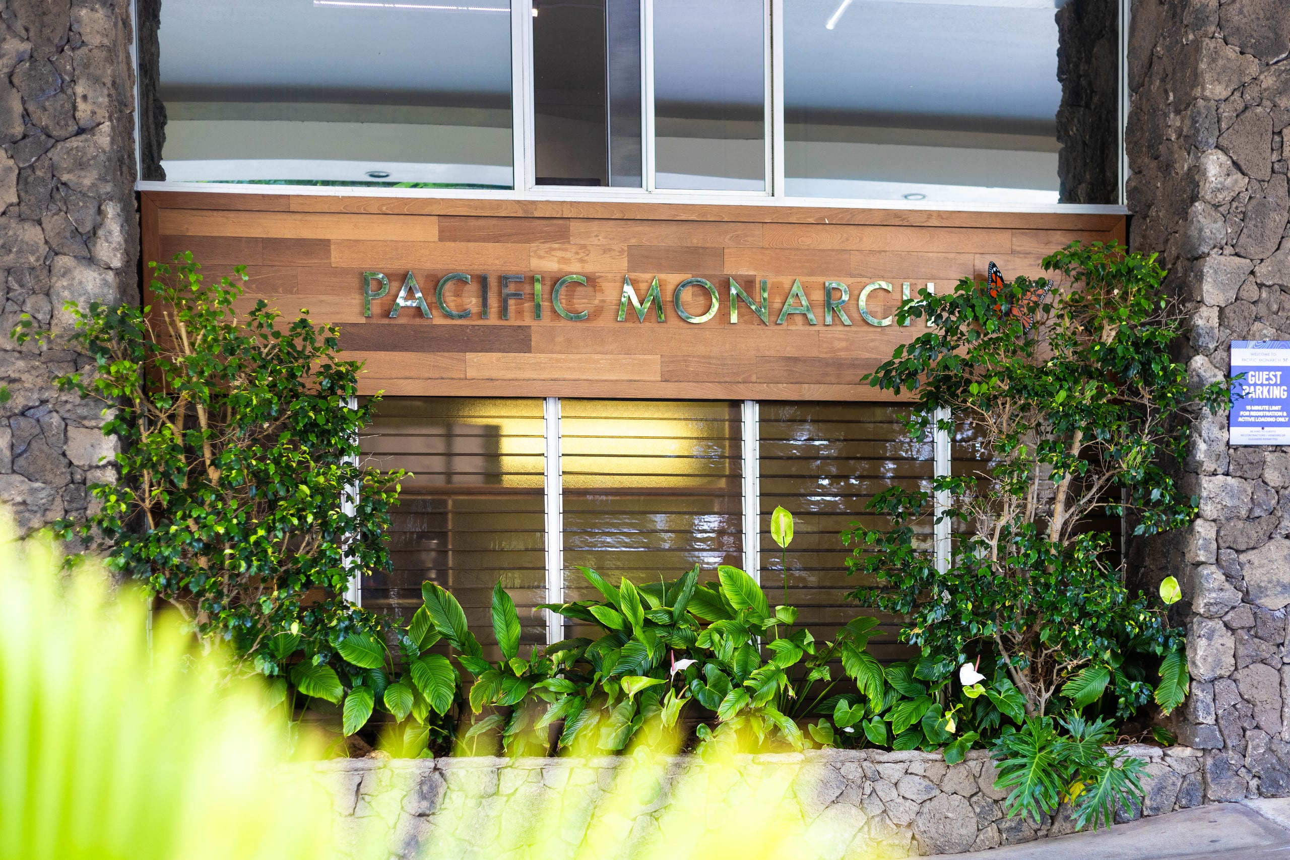 NEW Remodeled • 3 Min Walk to Beach • Rooftop Pool - Image 51