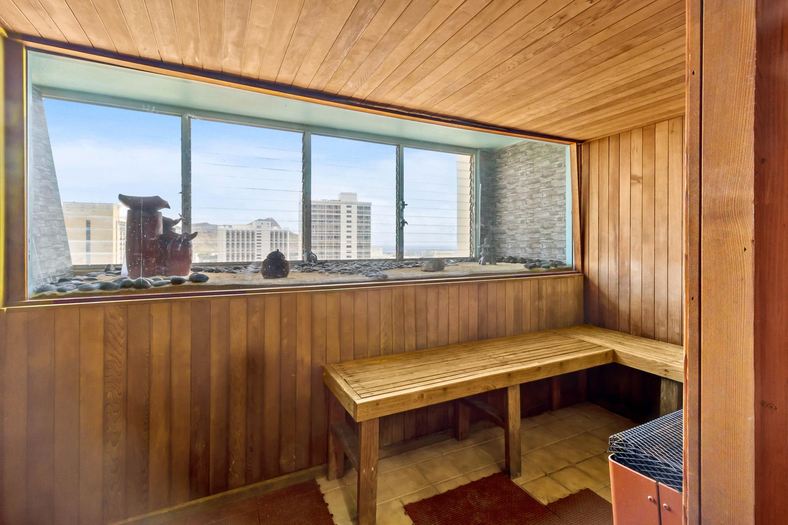 NEW Remodeled • 3 Min Walk to Beach • Rooftop Pool - Image 60