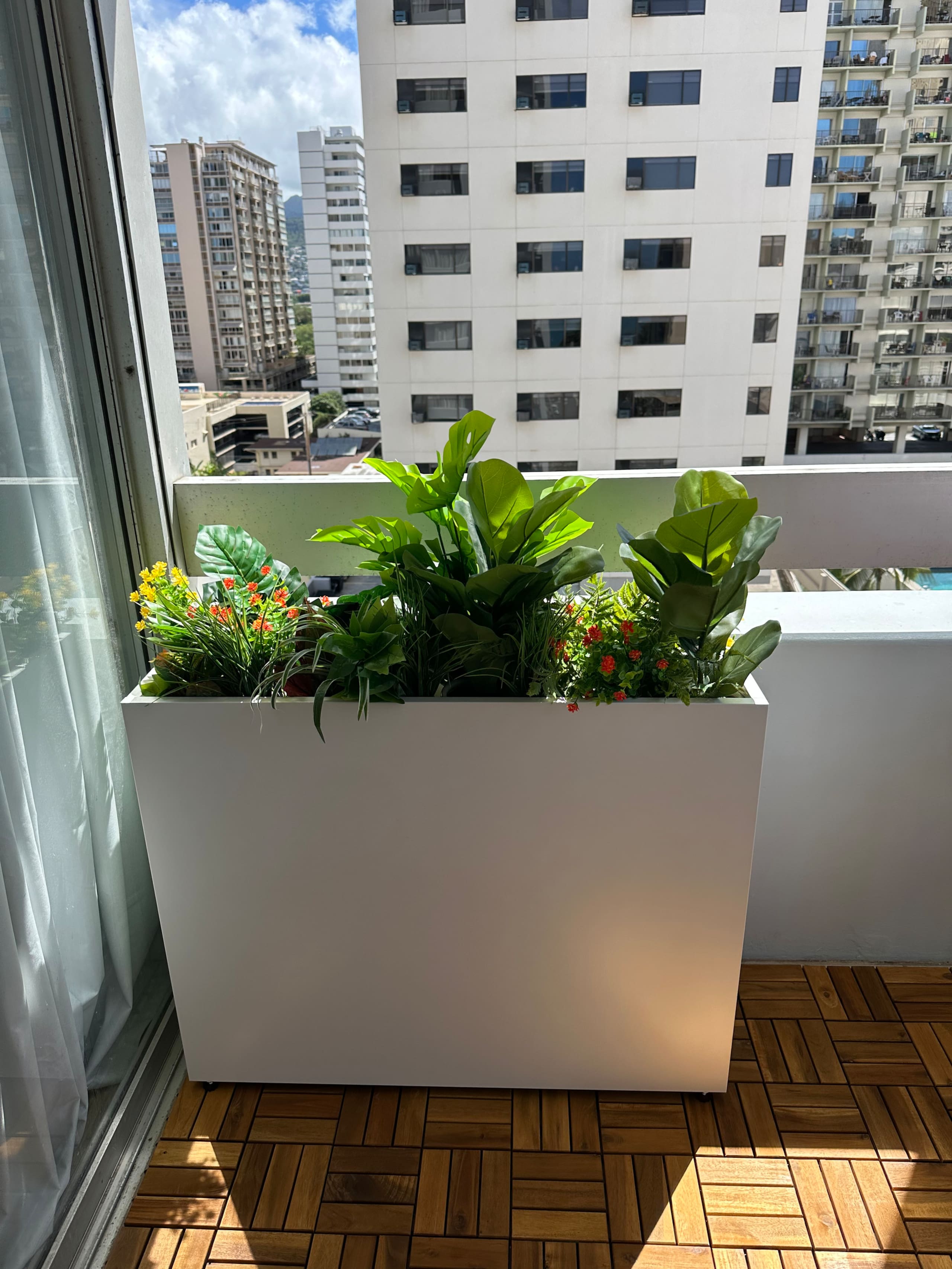 NEW Remodeled • 3 Min Walk to Beach • Rooftop Pool - Image 40
