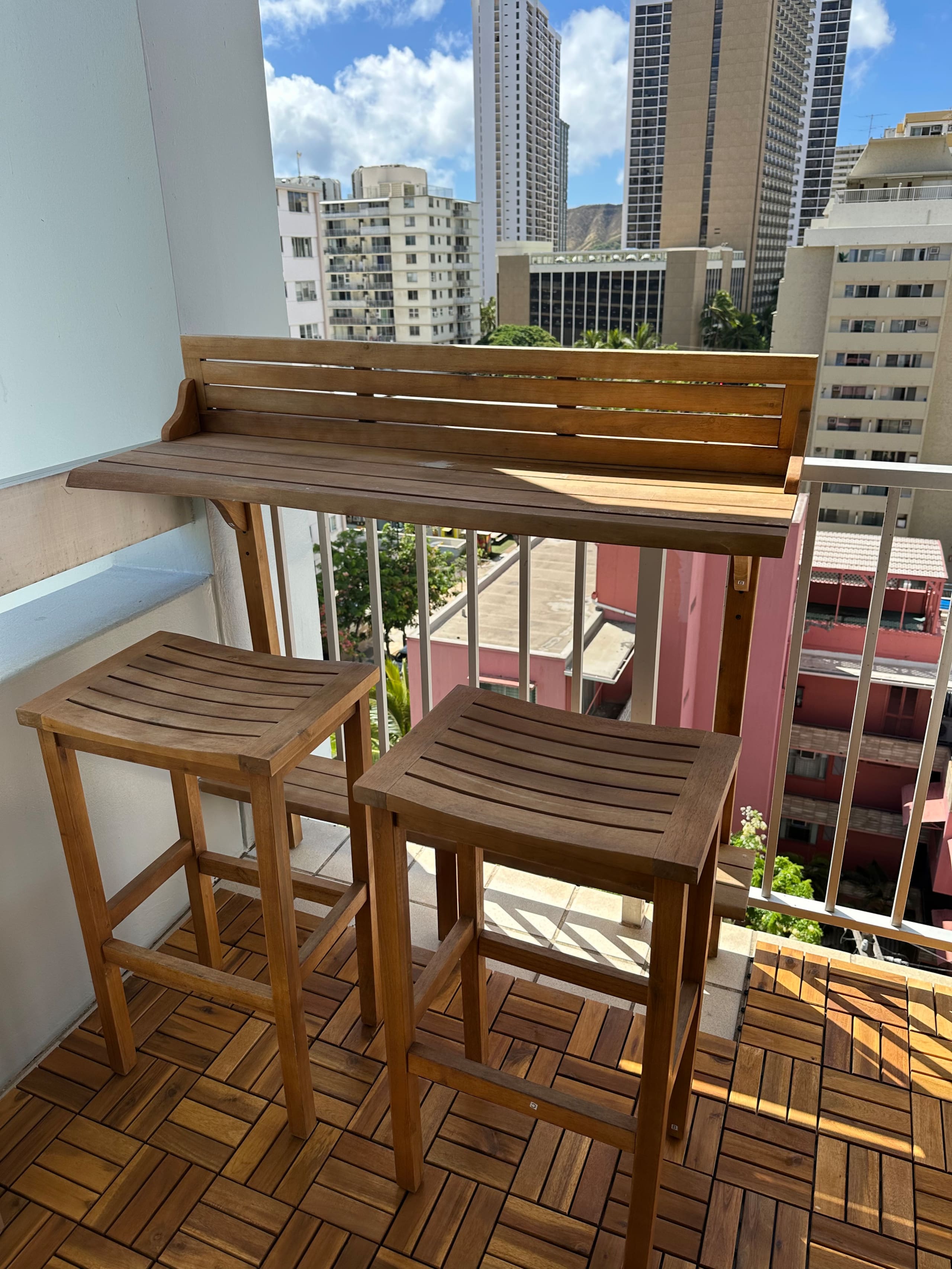 NEW Remodeled • 3 Min Walk to Beach • Rooftop Pool - Image 43