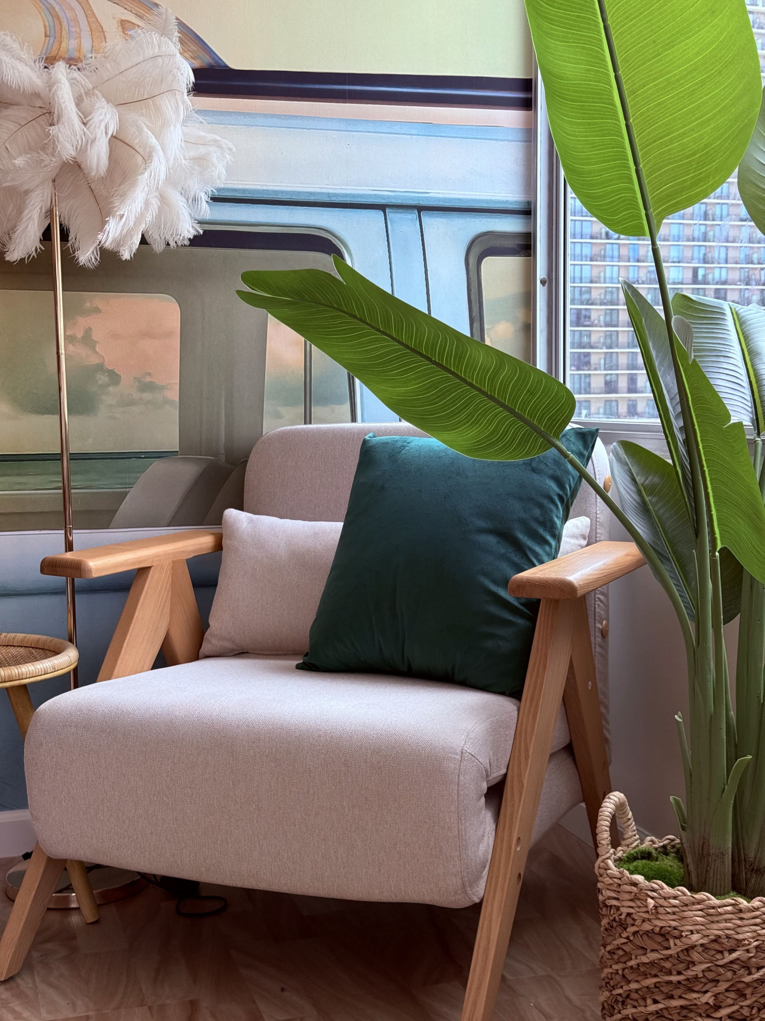 NEW Remodeled • 3 Min Walk to Beach • Rooftop Pool - Image 11