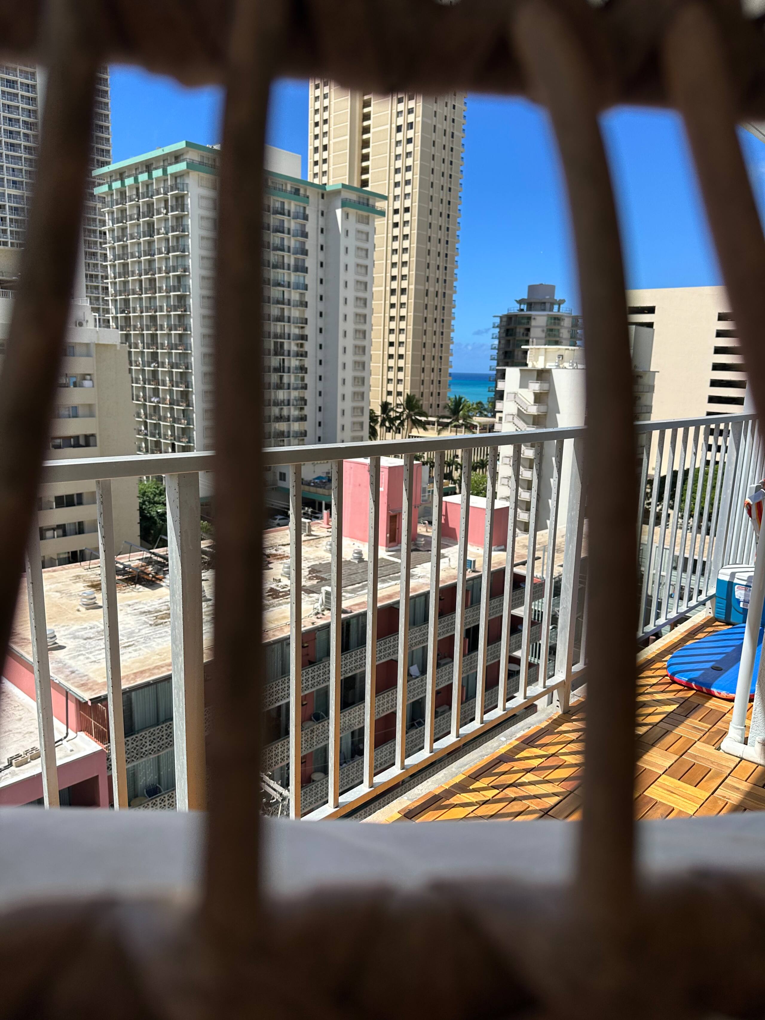 NEW Remodeled • 3 Min Walk to Beach • Rooftop Pool - Image 42