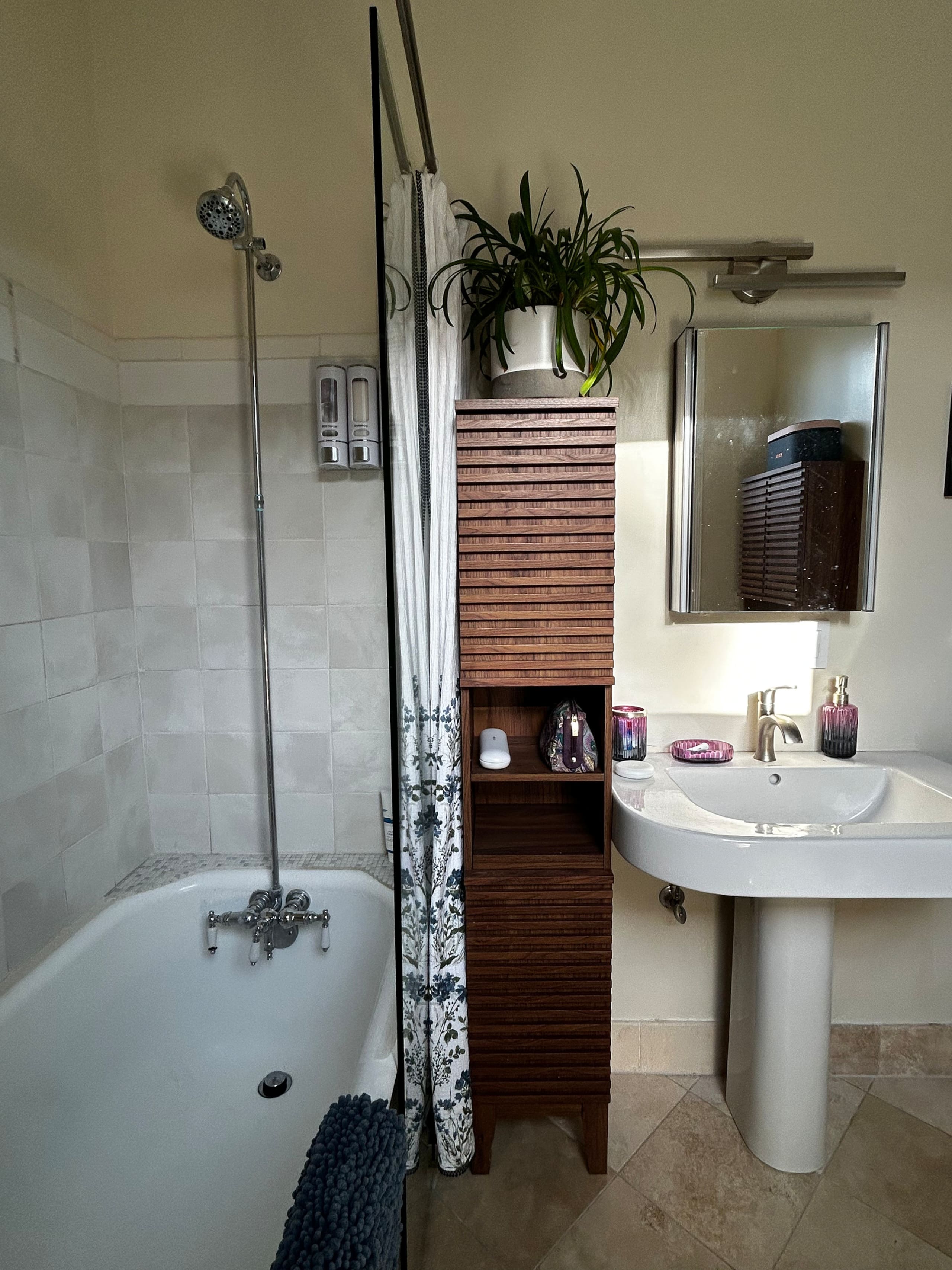 Home in San Francisco · ★5.0 · 4 bedrooms · 4 beds · 2 baths - Image 27
