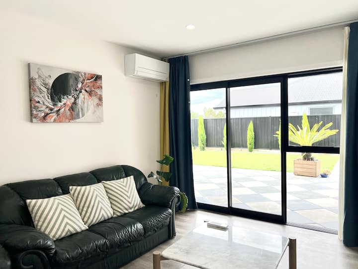 Peaceful Taupō Getaway With Scenic Views - 뉴질랜드