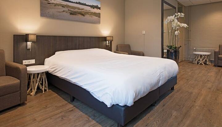Luxury Room With Garden Access And Free Parking - 's-Hertogenbosch