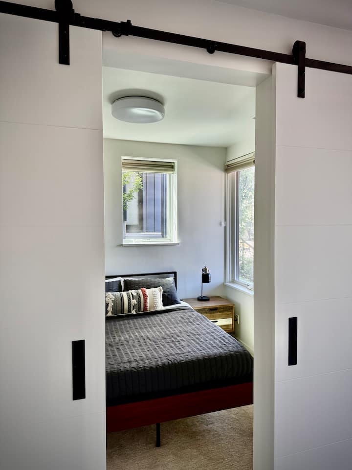 საძინებელი 4