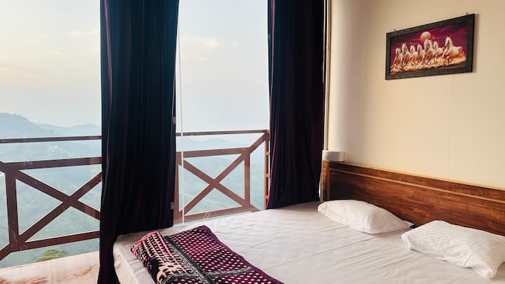 Mountain View With Balcony-magica Mount Sky Rooms - Kodaikanal