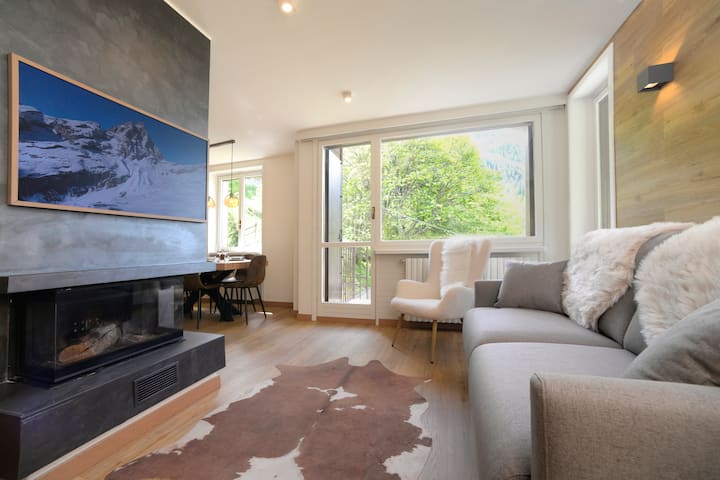 Elegant Chalet Apt. - Panoramic Views & Garage - Torgnon