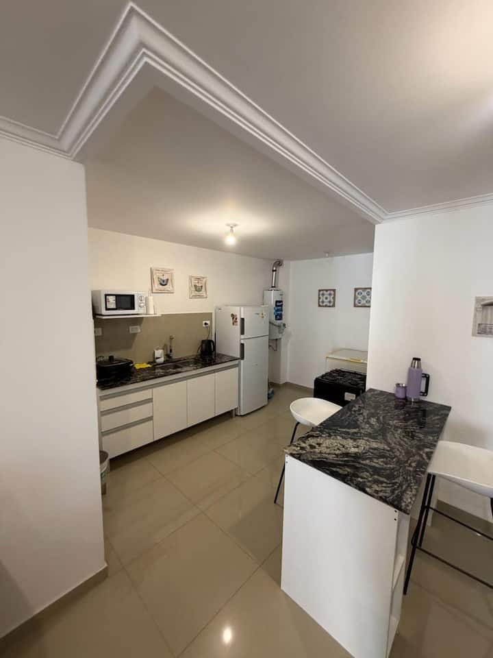 Moderno Departamento De Dos Dormitorios En Córdoba - Córdoba, Argentina
