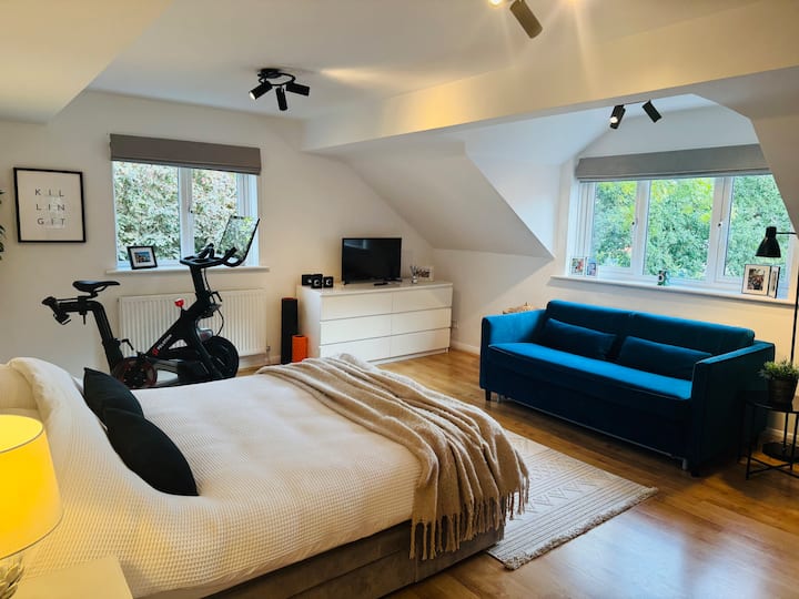 Modern Country Annexe In Stroud - ピータースフィールド