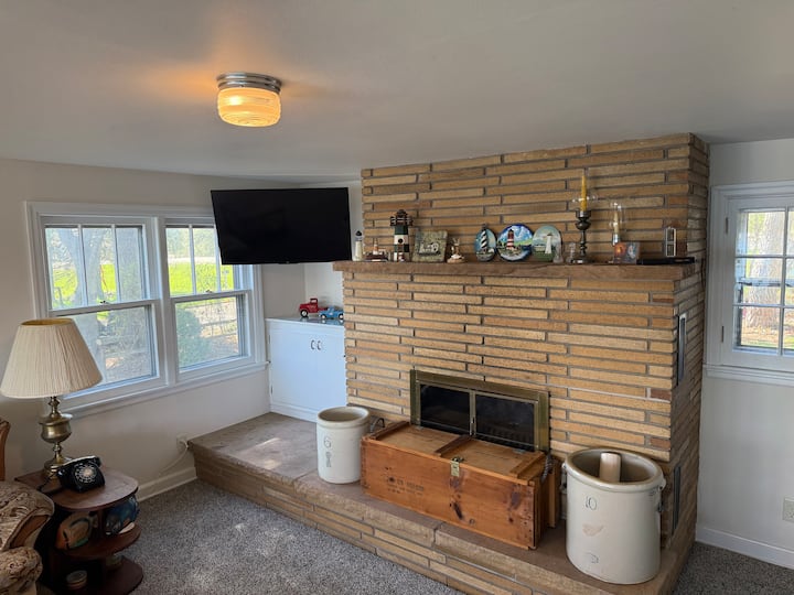 Family Friendly Lakeside Charmer-wifi Ac, Frontage - Spring Lake, WI