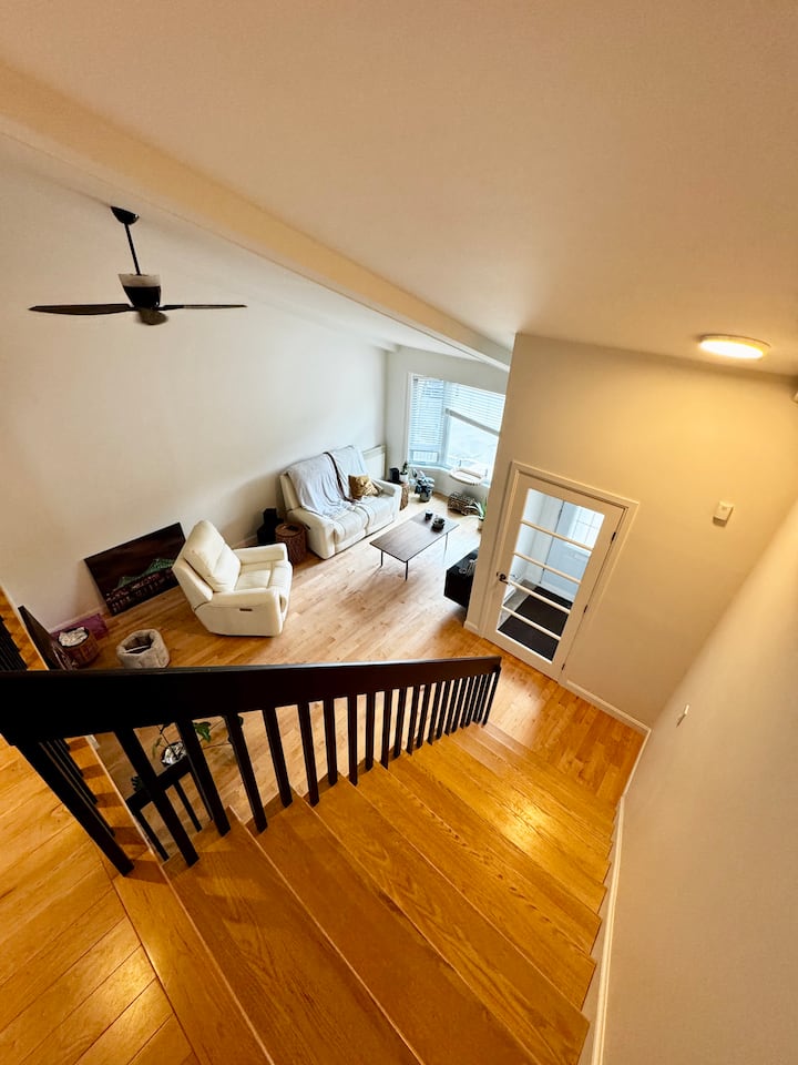 Fully Furnished Cozy House - Varennes