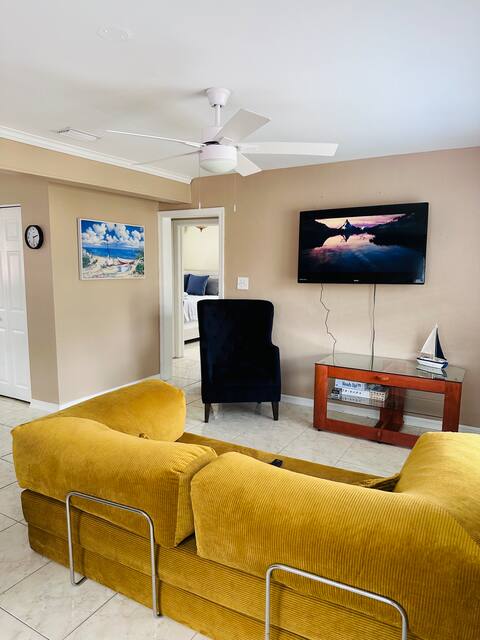 Successful Airbnb property: Tampa Home Mins to Downtown, Beaches & Stadium in South Seminole Heights