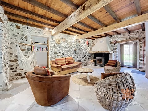 * New *- Charming converted barn – "all-inclusive"