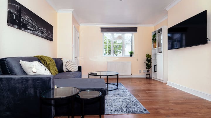2br House + Garden + Parking • Town Centre - St Albans, UK