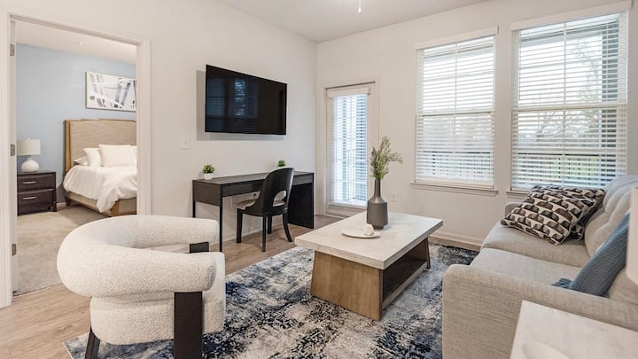 Landing | Amazing 2bd, Yoga Studio, Pool - Memphis, TN
