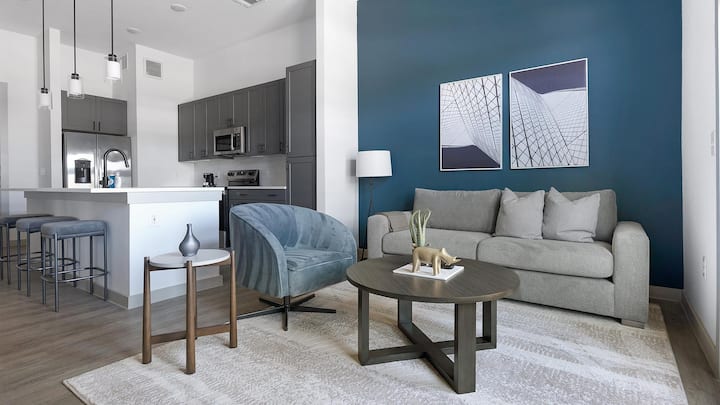Landing | Beautiful 1bd, Pool, Rooftop Lounge - Austin, TX