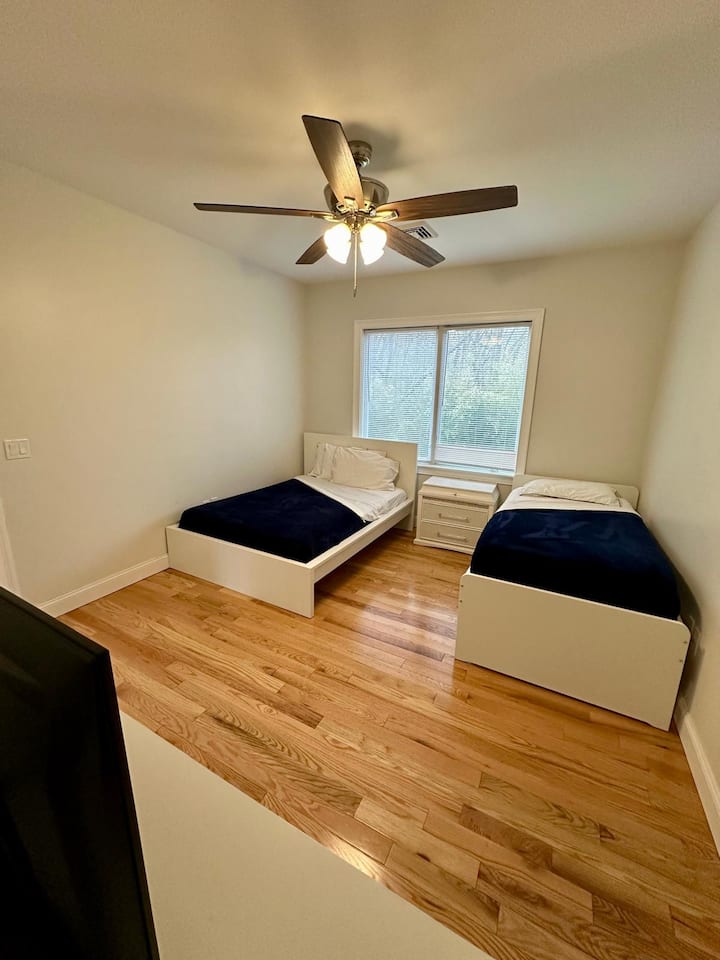 Schlafzimmer 2