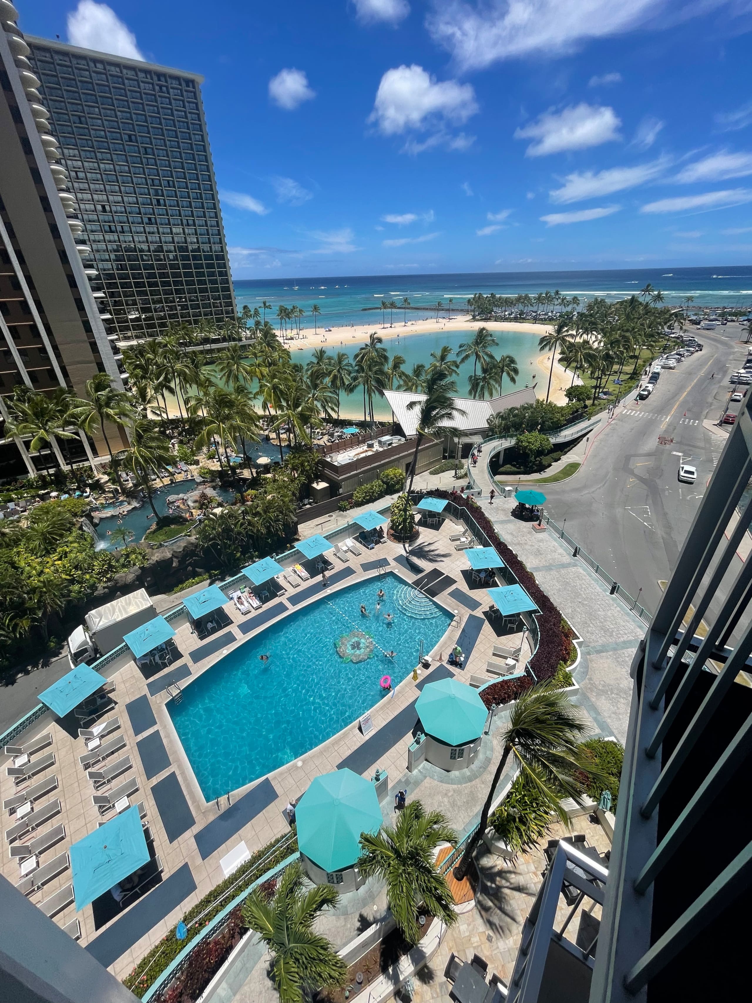 Oceanview-Luxurious Condo, free parking. - Image 60