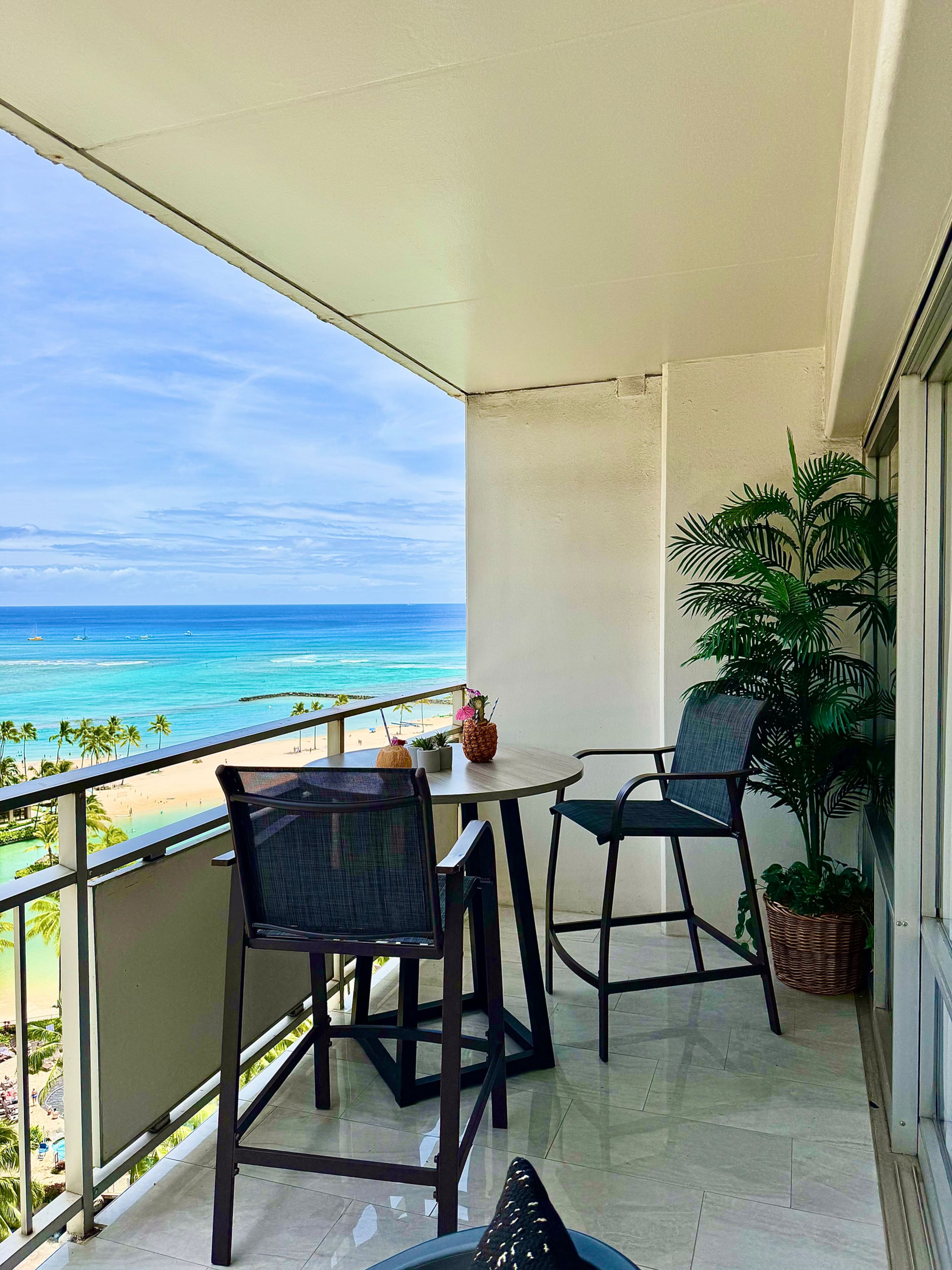 Oceanview-Luxurious Condo, free parking. - Image 52