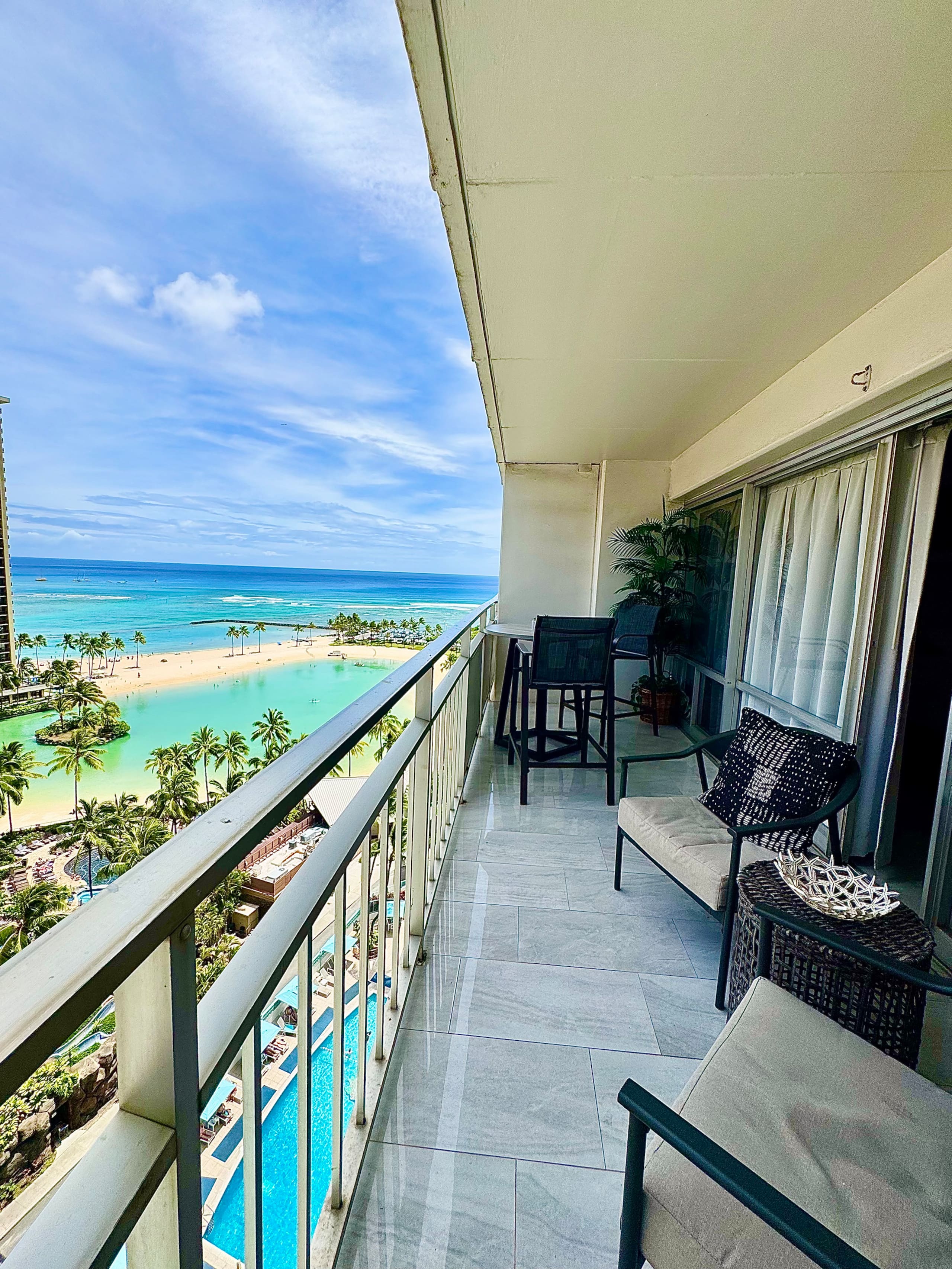 Oceanview-Luxurious Condo, free parking. - Image 51