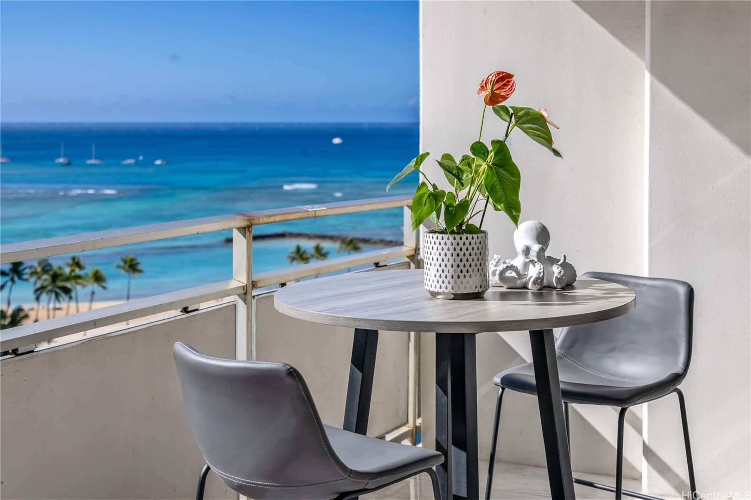 Oceanview-Luxurious Condo, free parking. - Image 57