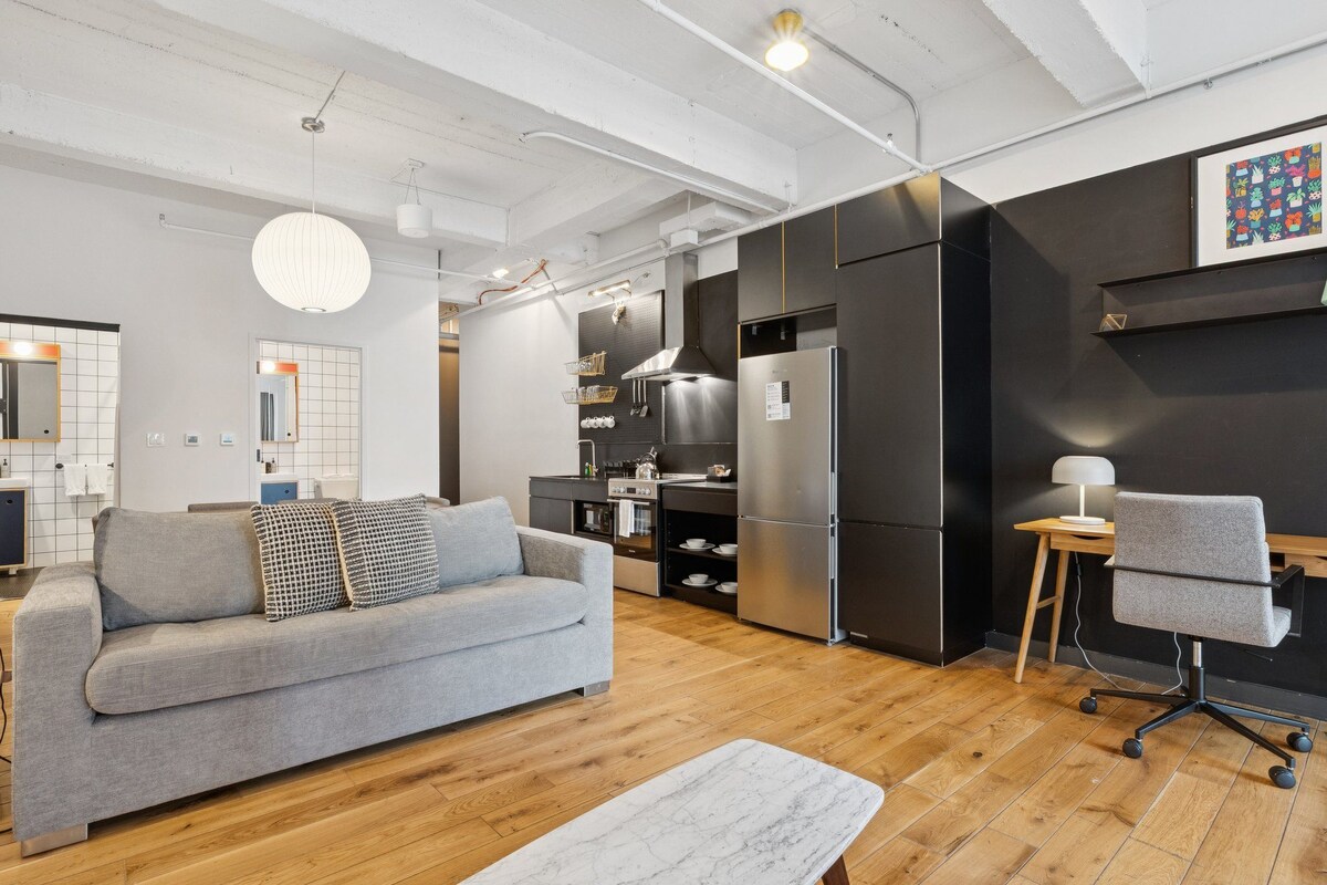 Successful Airbnb property: Studio Queen Gourmet | Placemakr Wall Street in Financial District Battery Park City