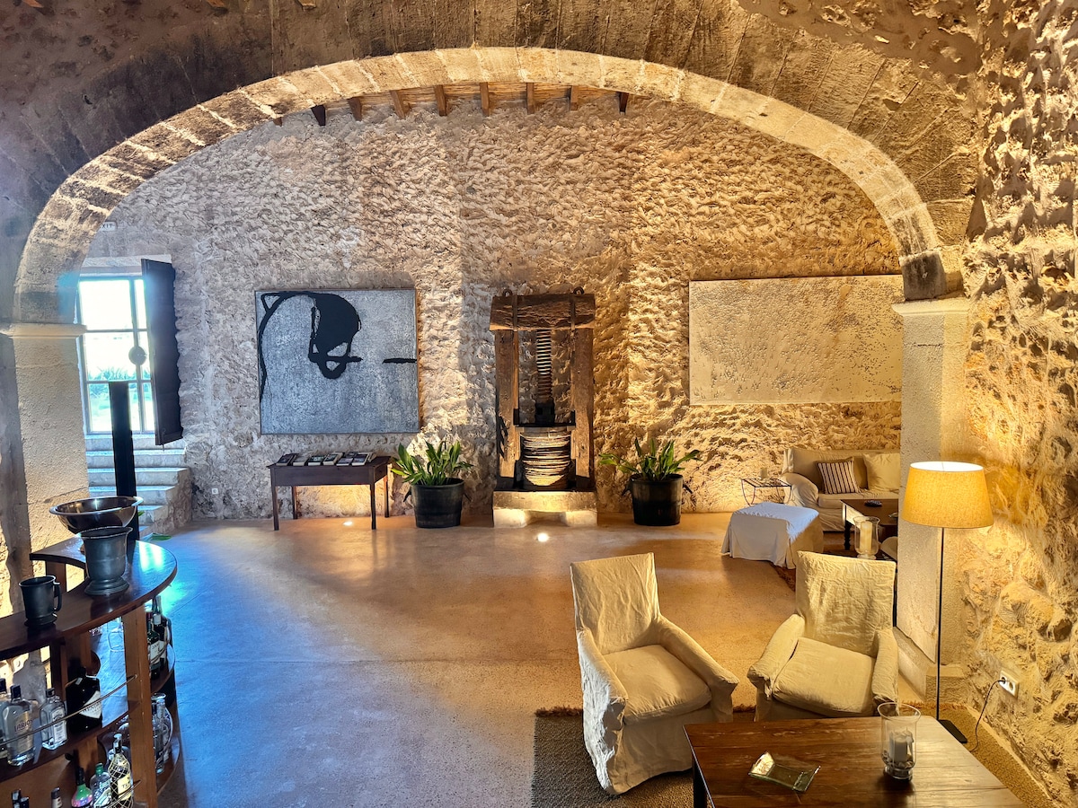 H6. Countryside Junior Suite with private terrace 2