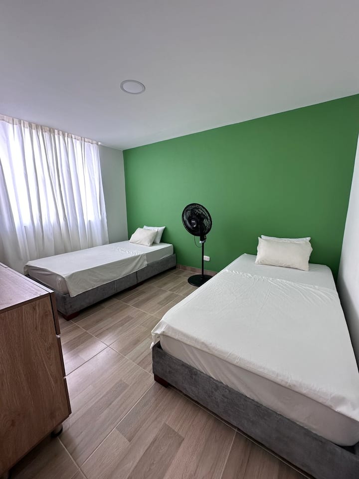 غرفة النوم 1