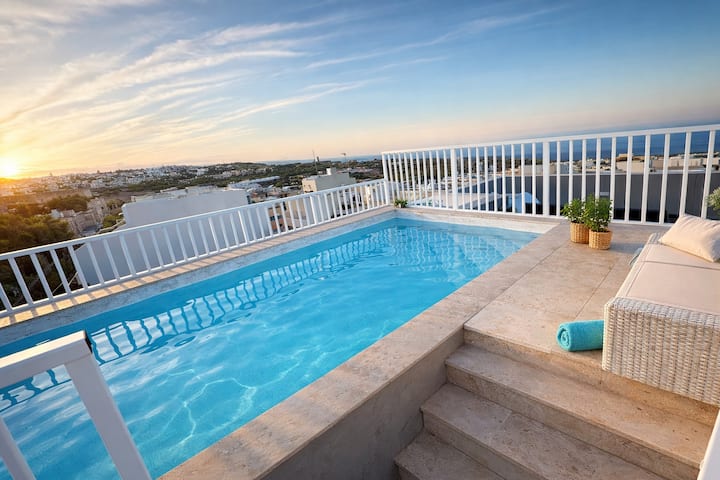 Penthouse With Private Pool & Sea Views - Malta