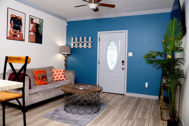 Safe Haven In Midcity Br - Baton Rouge, LA