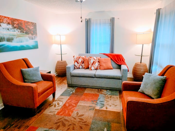 New Cozy 4br Home & Big Fenced Yard - Fayetteville, NC