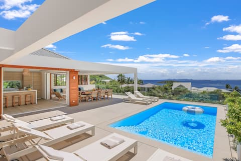 Stunning 5BR Villa in Cul-de-Sac with Sea Views