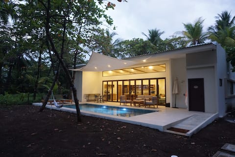 Luxury villa steps from the beach
